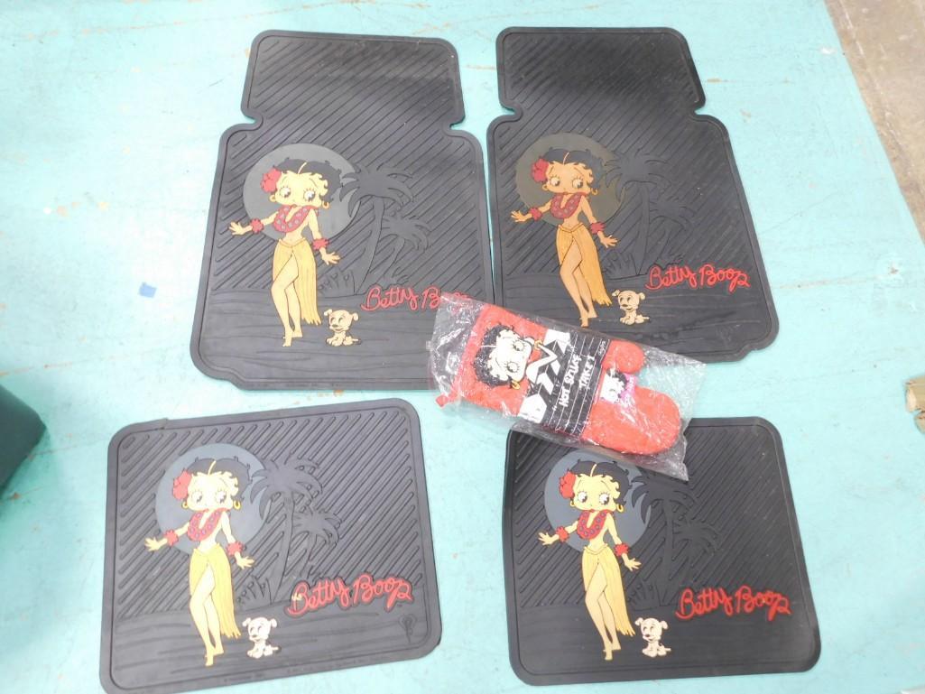 Betty Boop Lot incl New Oven Mitt, Car Floor Mats (1 of 5)