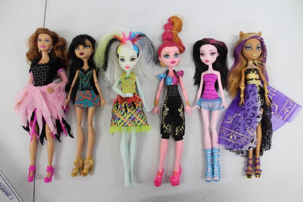 Monster High Dolls Cleo DeNile, Clawdeen Wolf 13 Wishes, Gigi Grant, Draculaura, Barbie Halloween Wi (1 of 5)
