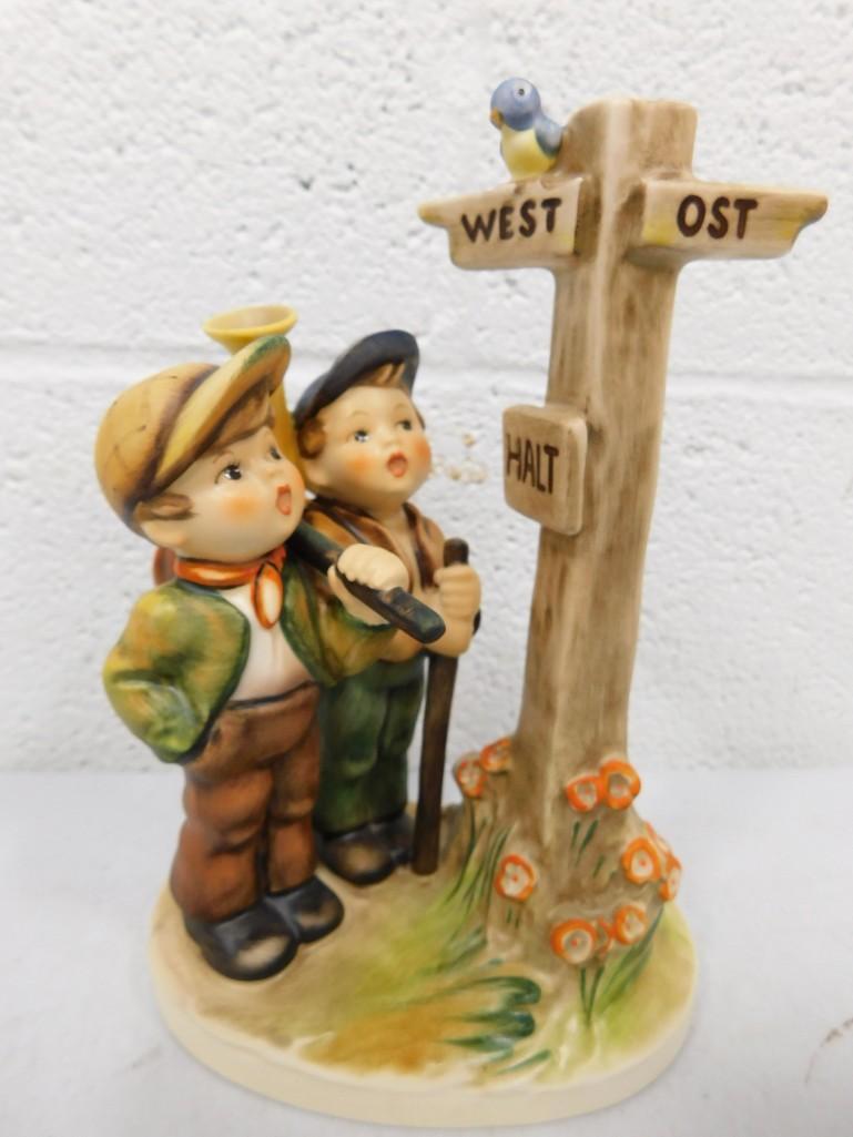 Goebel Hummel Crossroads Figurine TMK 7 #331 6.75" Tall (1 of 5)