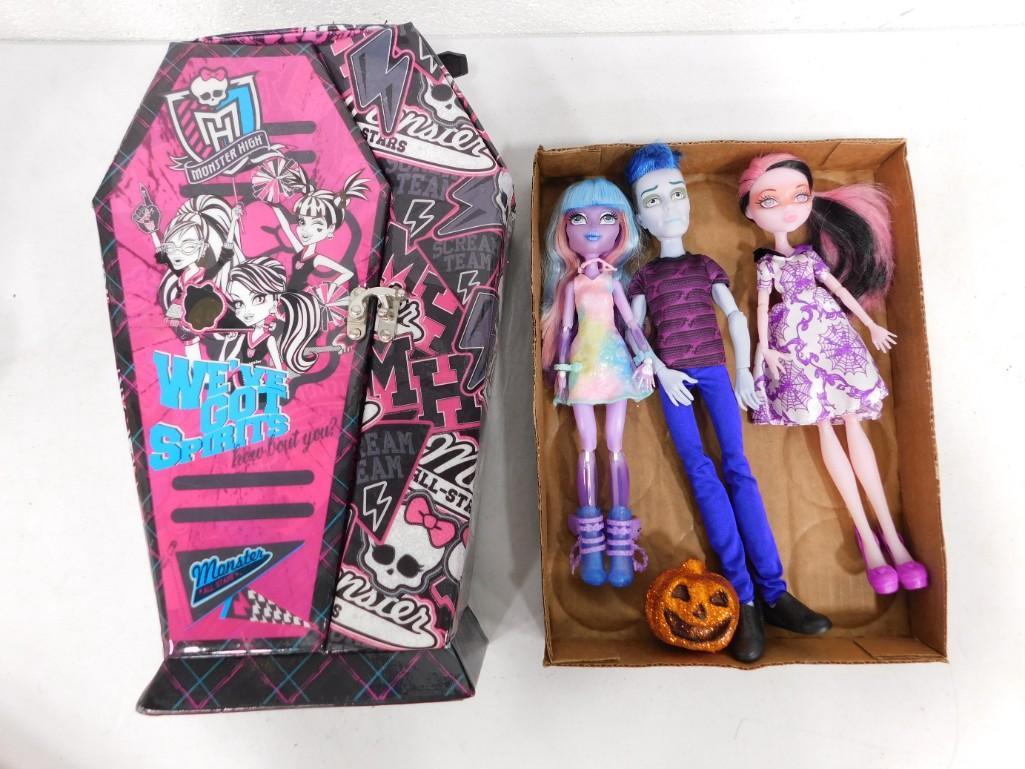 Monster High Dolls incl River Styxx (rare), Slo Mo Mortavitch Manster (Target Exclusive), Draculaura (1 of 6)
