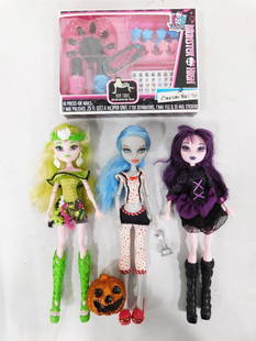 Rare Monster High Elissabat, Batsy Claro, Ghoulia Yelps Dead Tired Dolls with Some Accessories: Rare Monster High Elissabat, Batsy Claro, Ghoulia Yelps Dead Tired Dolls with Some Accessories. Monster High Nail Polish set NIB New in Box. Clean, includes items shown.