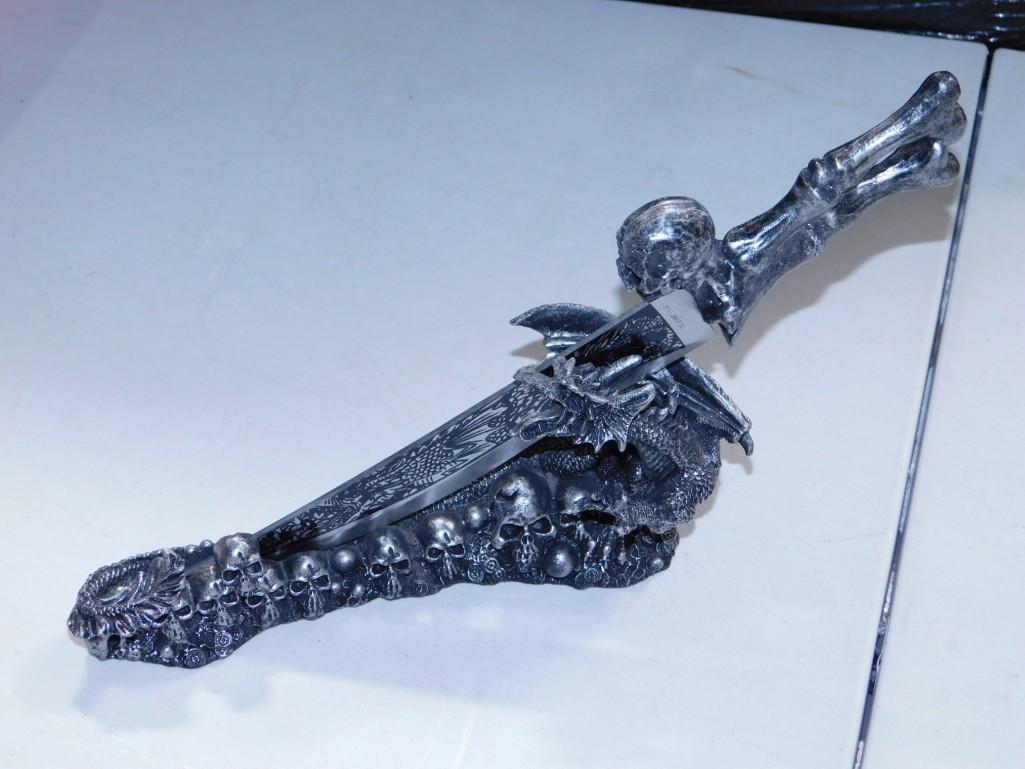 Decorative Knife with Skull and Dragon Resin Stand (1 of 10)