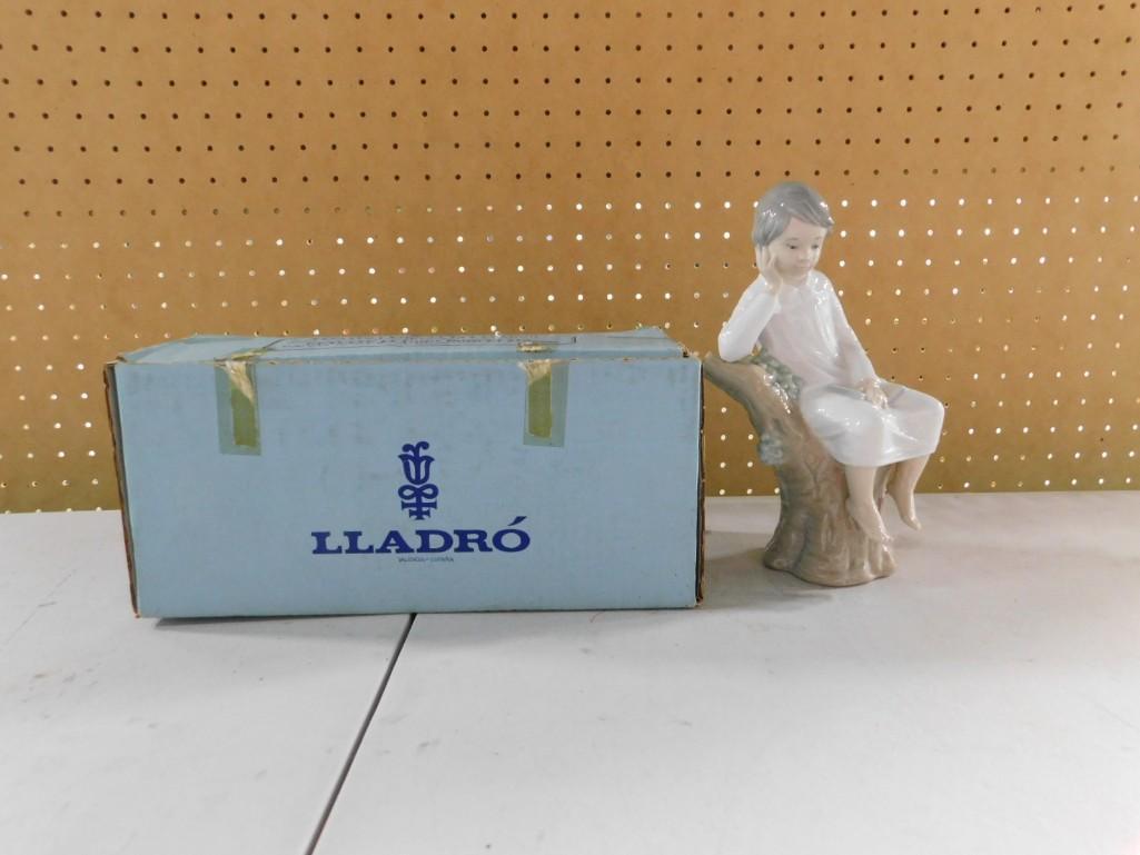 Lladro Boy Sitting on a Tree Stump Porcelain Figurine with Box Shown (1 of 6)