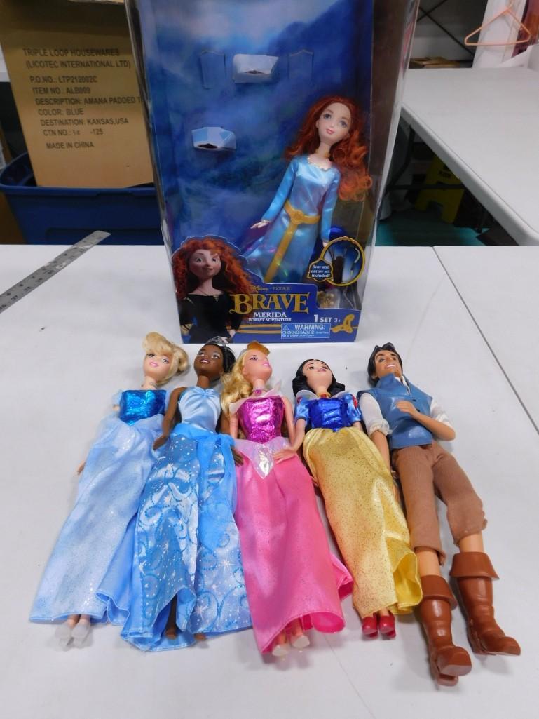 Lot of Barbie Dolls: Lot of Barbie Dolls