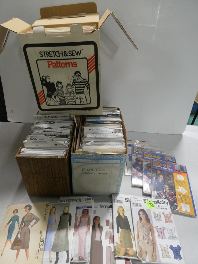 Large Lot full of clothes sewing patterns - 3 full boxes (1 of 4)