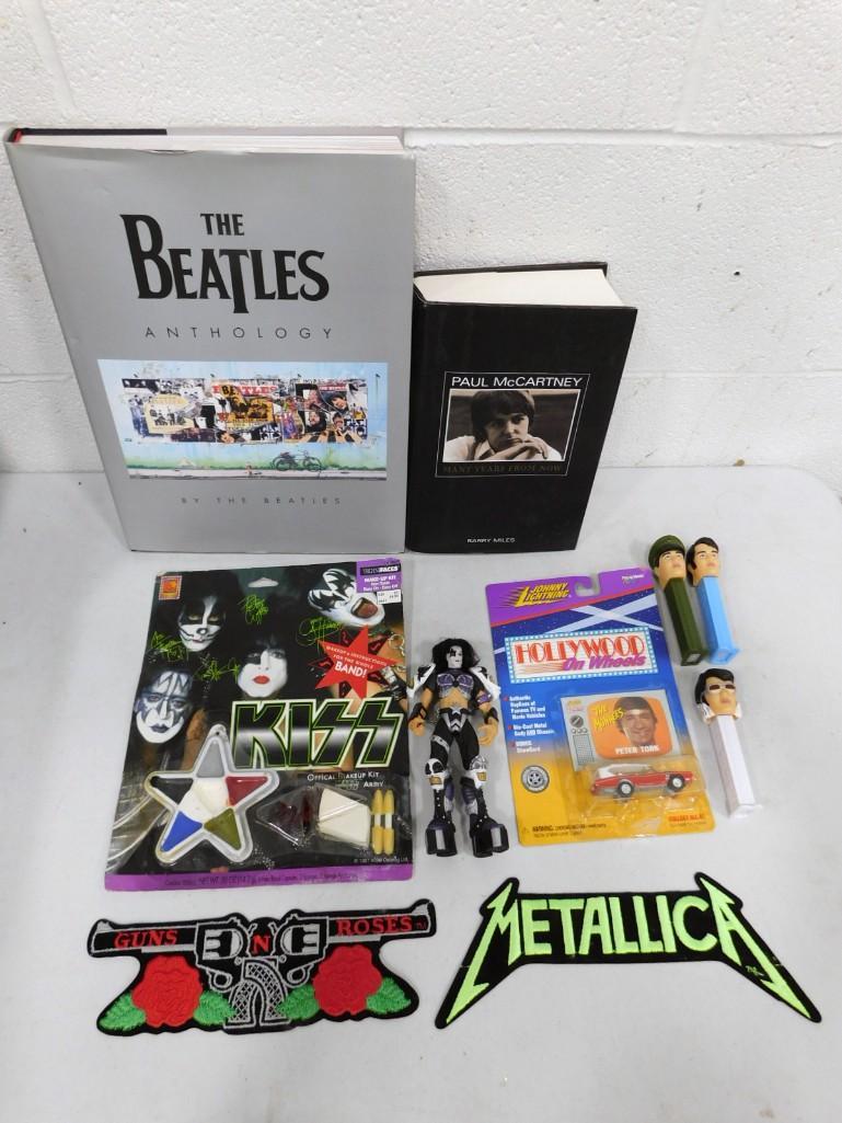 Vintage Rock Memorabilia Lot incl 19997 Official Kiss Technifaces Makeup Kit (1 of 6)