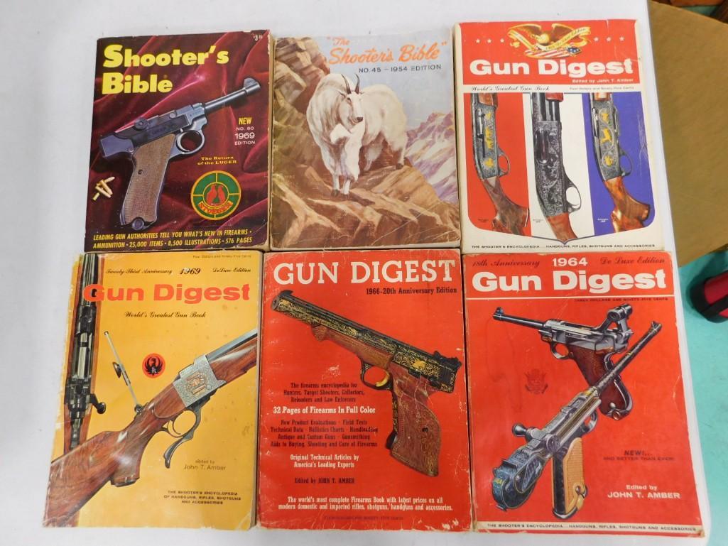 Lot of Vintage Gun Books: Lot of Vintage Gun Books