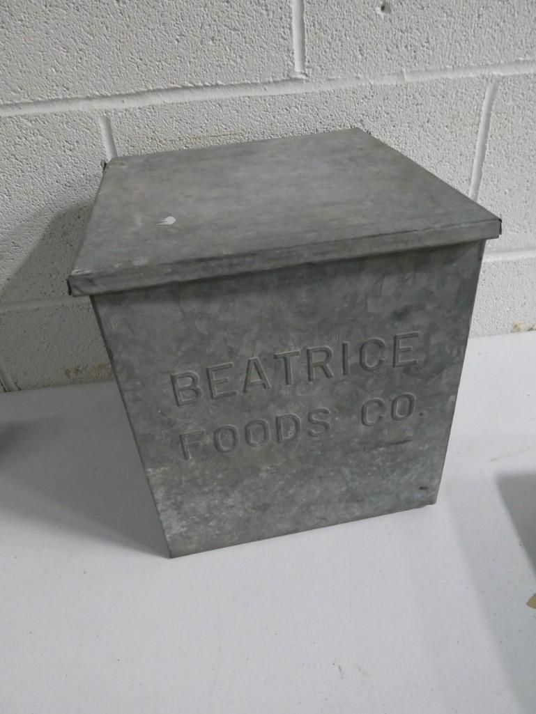 Vintage Beatrice Foods Galvanized Aluminum Cooler Case (1 of 4)