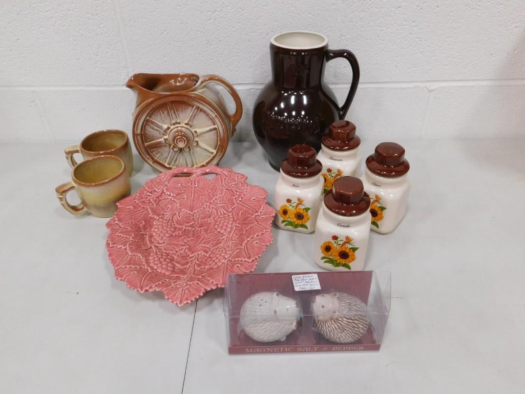 Frankoma Desert Gold Wagon Wheel Pitcher, Prazdroj Pottery Beer Pitcher, (1 of 18)