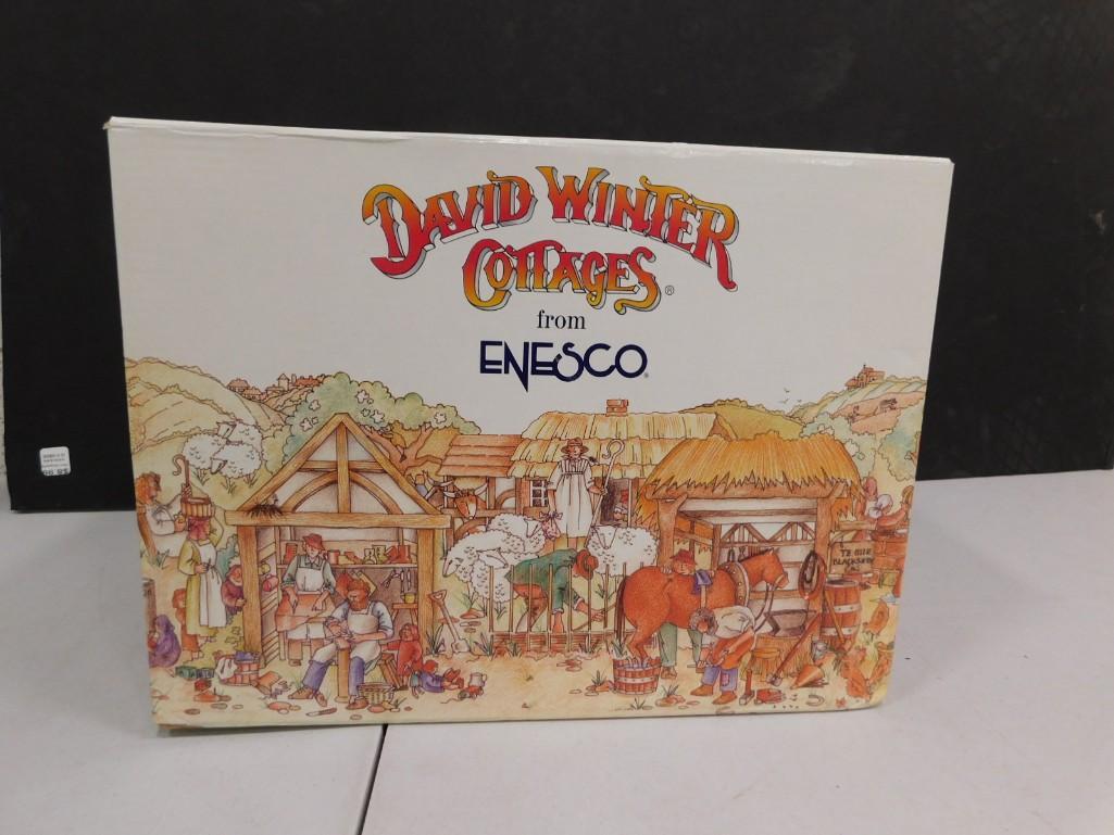 David Winter Cottages Bill & Nancy's House The Oliver Twist Christmas Collection by Enesco (1 of 4)