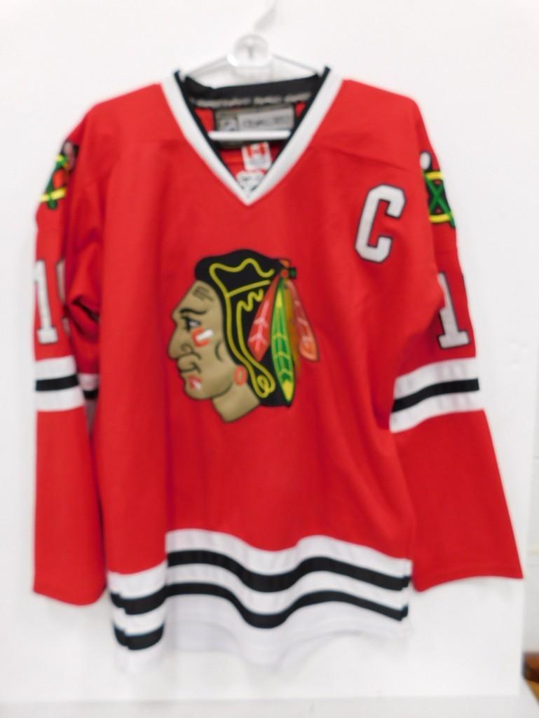 Jonathan Toews #19 Chicago Blackhawks Hockey Jersey Reebok Size #48: Jonathan Toews #19 Chicago Blackhawks Hockey Jersey Reebok Size #48