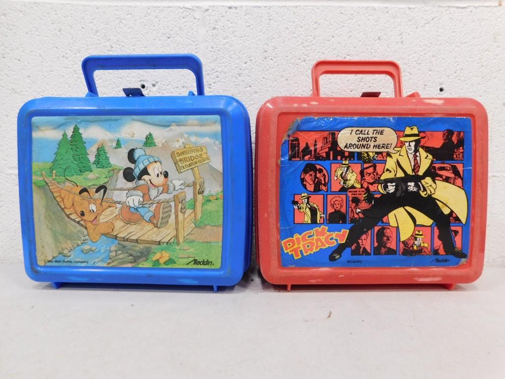 2 Vintage Plastic Lunchboxes incl Mickey Mouse and Dick Tracy: 2 Vintage Plastic Lunchboxes incl Mickey Mouse and Dick Tracy. The red Dick Tracy lunchbox includes the matching Thermos. The Mickey Mouse one does not have the Thermos.