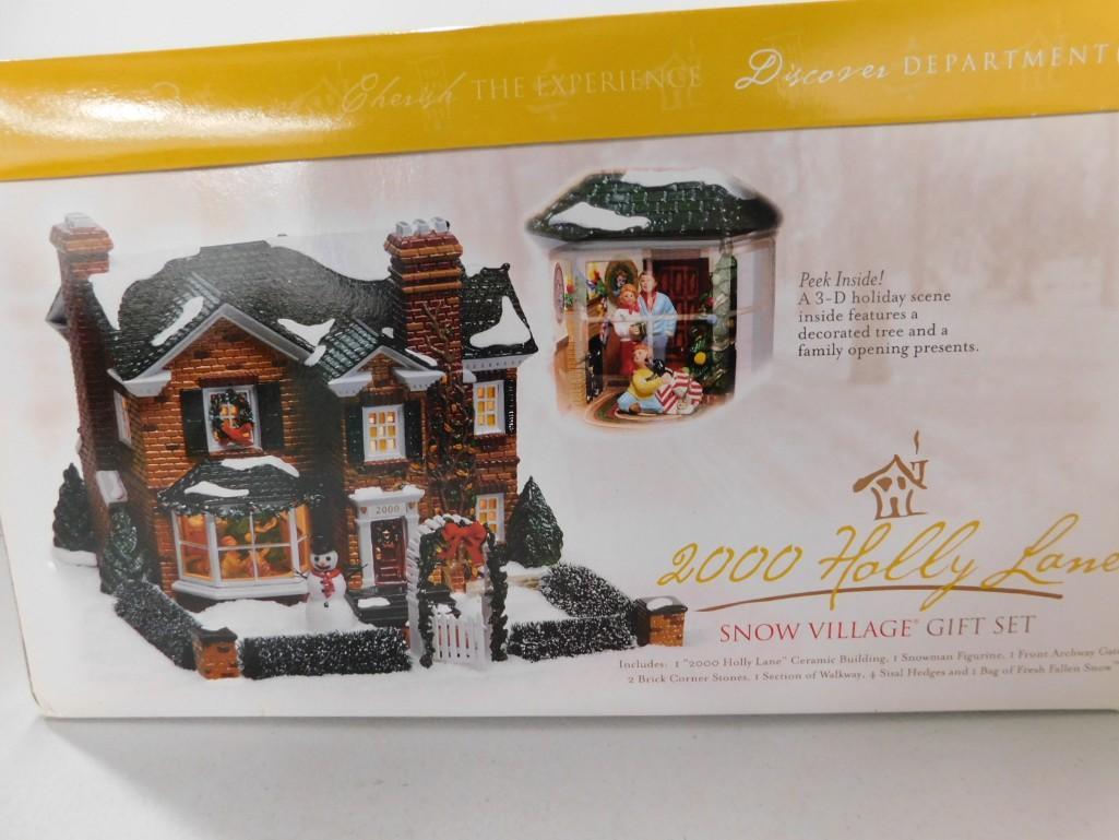 Dept 56 2000 Holly Lane Snow Village Gift Set: Department 56 2000 Holly Lane Snow Village Gift Set
