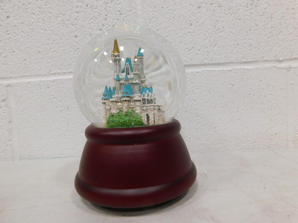 Walt Disney Music Box Snow Globe - Plays 'A Dream is a Wish Your Heart Makes': Walt Disney Music Box Snow Globe - Plays 'A Dream is a Wish Your Heart Makes' - with box