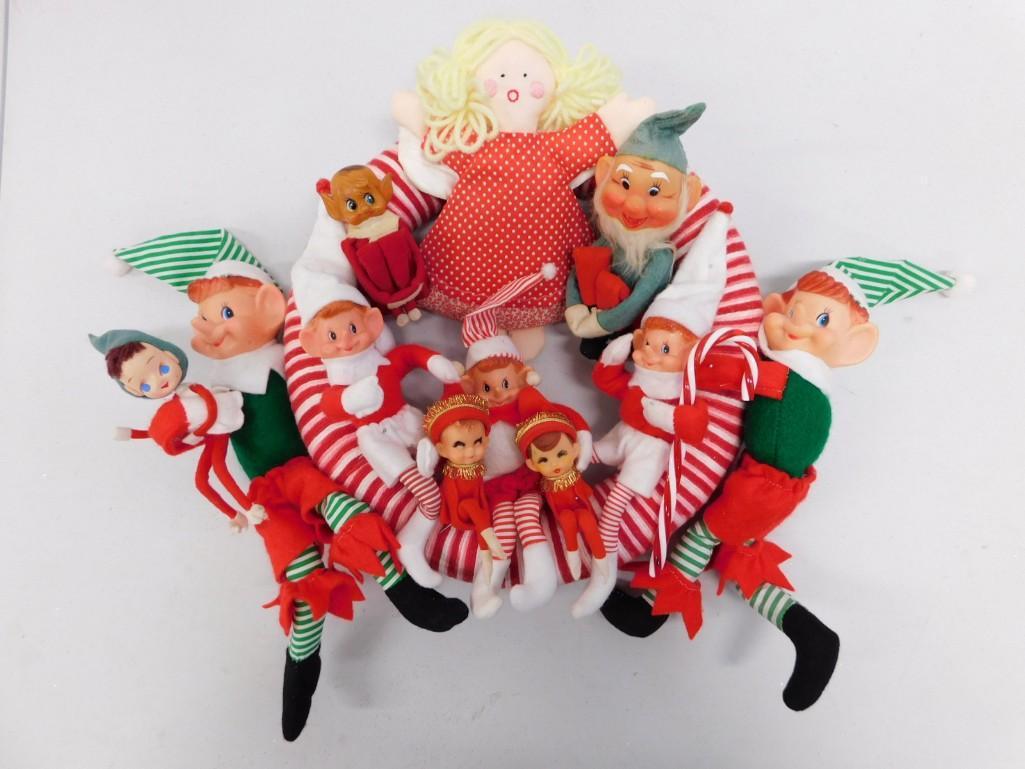 Vintage and Modern Elves Christmas Wreath (1 of 4)