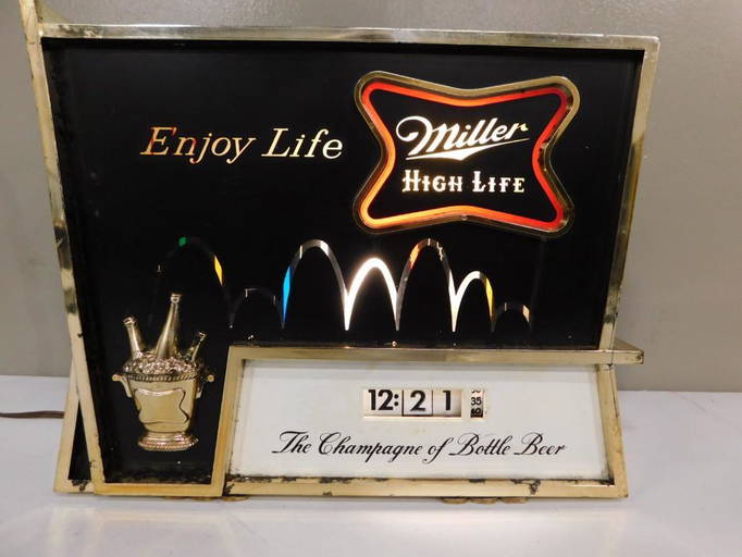 Vintage Miller High Life Lighted Clock Advertising Sign with Movement Works! Nov 28, 2022