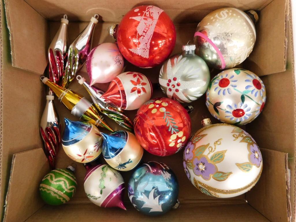 Christmas Ornaments incl Vintage, Shiny Brite, Teardrop, Stencil, etc: Christmas Ornaments incl Vintage Glass, Shiny Brite, Teardrop, Stencil, etc