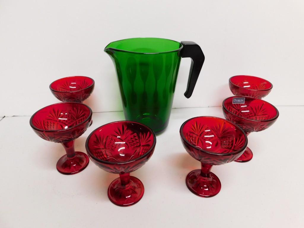 Vereco France Vintage Christmas Green Pitcher and 6 Dublin Collection Rub Red Stemware Glasses (1 of 5)