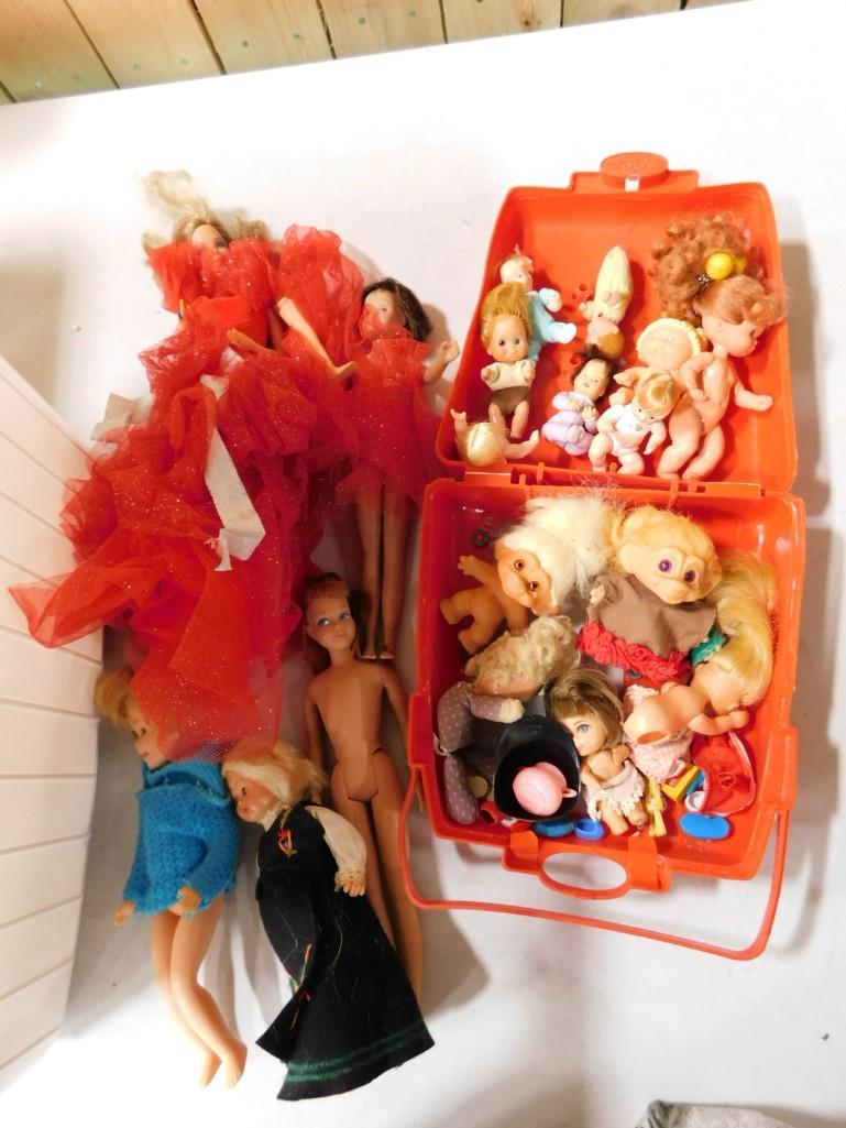 Lot of Dolls incl Barbie, Skipper, Mini Dolls, Troll Dolls, etc (1 of 3)