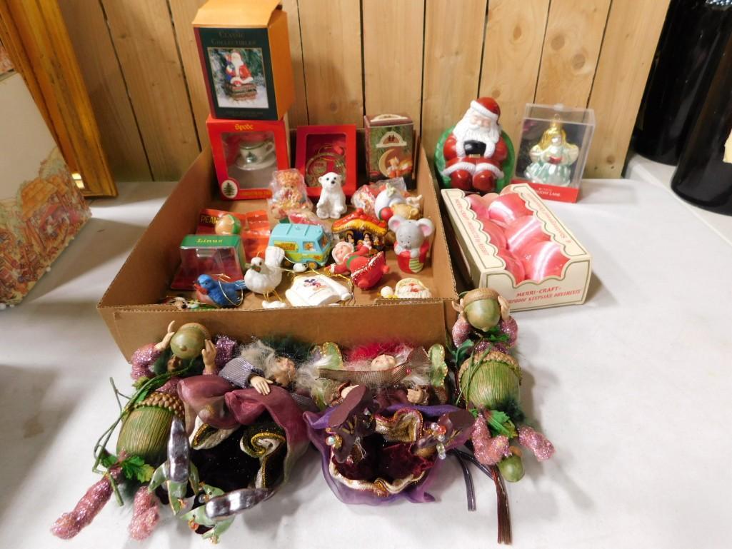 Lot of Christmas Decorations incl incl Scooby Doo Van, Linus, Mickey Mouse, etc (1 of 4)