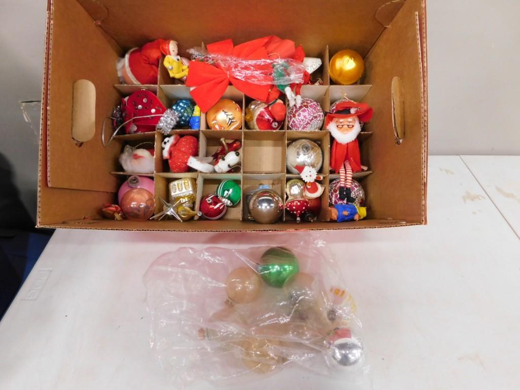 Christmas Ornaments incl Vintage, Glass, Figural, Indents, Santa Claus, etc: Christmas Ornaments incl Vintage, Glass, Figural, Indents, Santa Claus, etc