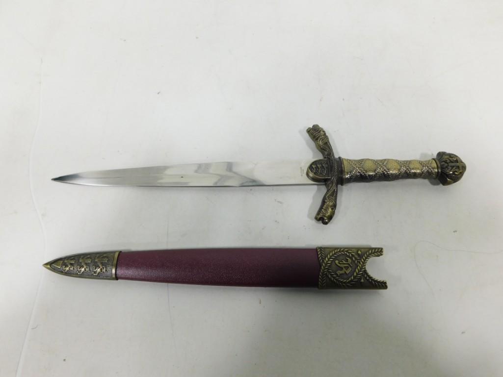 Dagger with Sheath and Stainless Steel Blade (1 of 11)