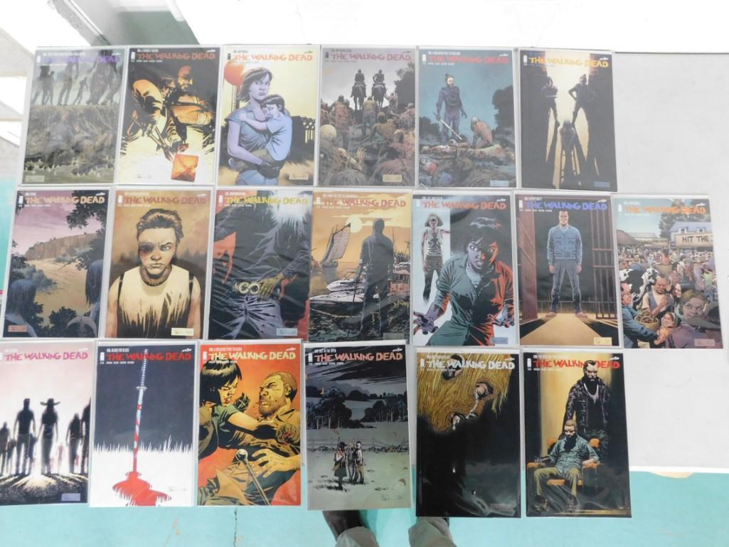 19 Walking Dead Comic Books including 130-143 and 145-149 (1 of 5)