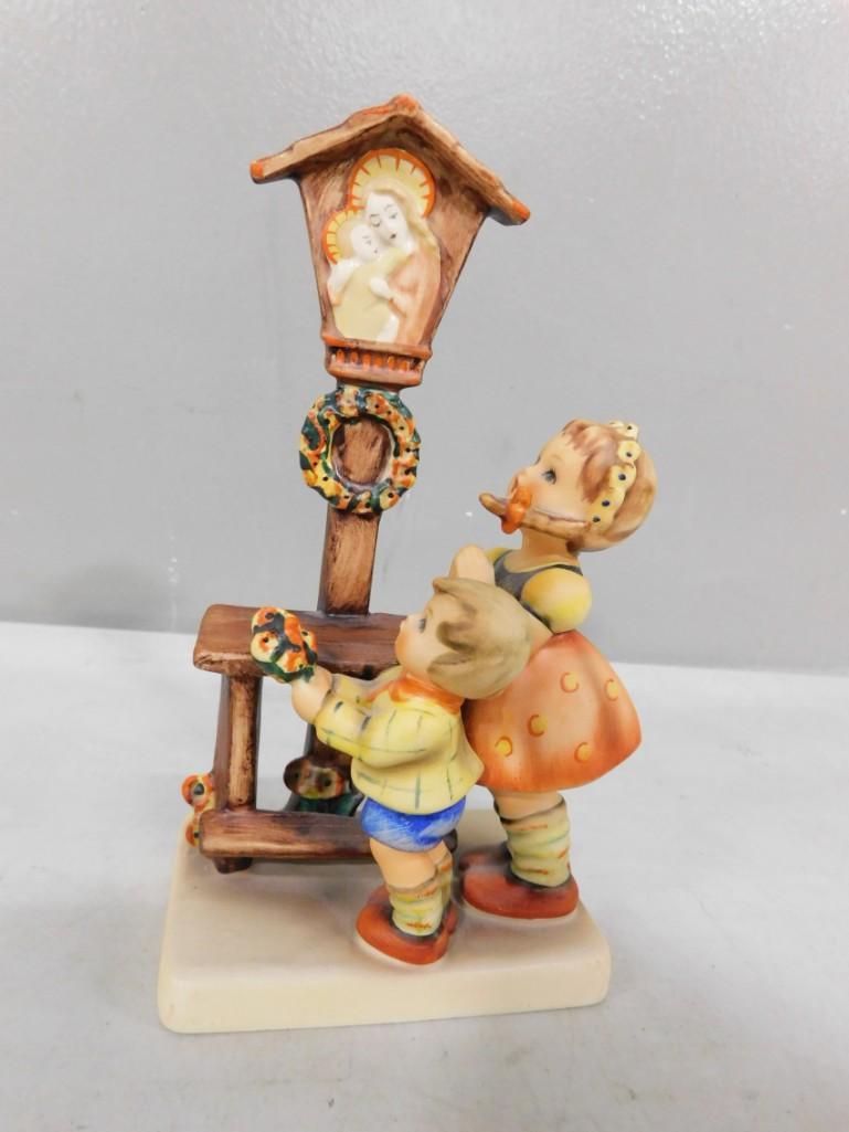 Goebel Hummel Adoration Figurine TMK 5 #23/I Measures 6.5" Tall (1 of 4)