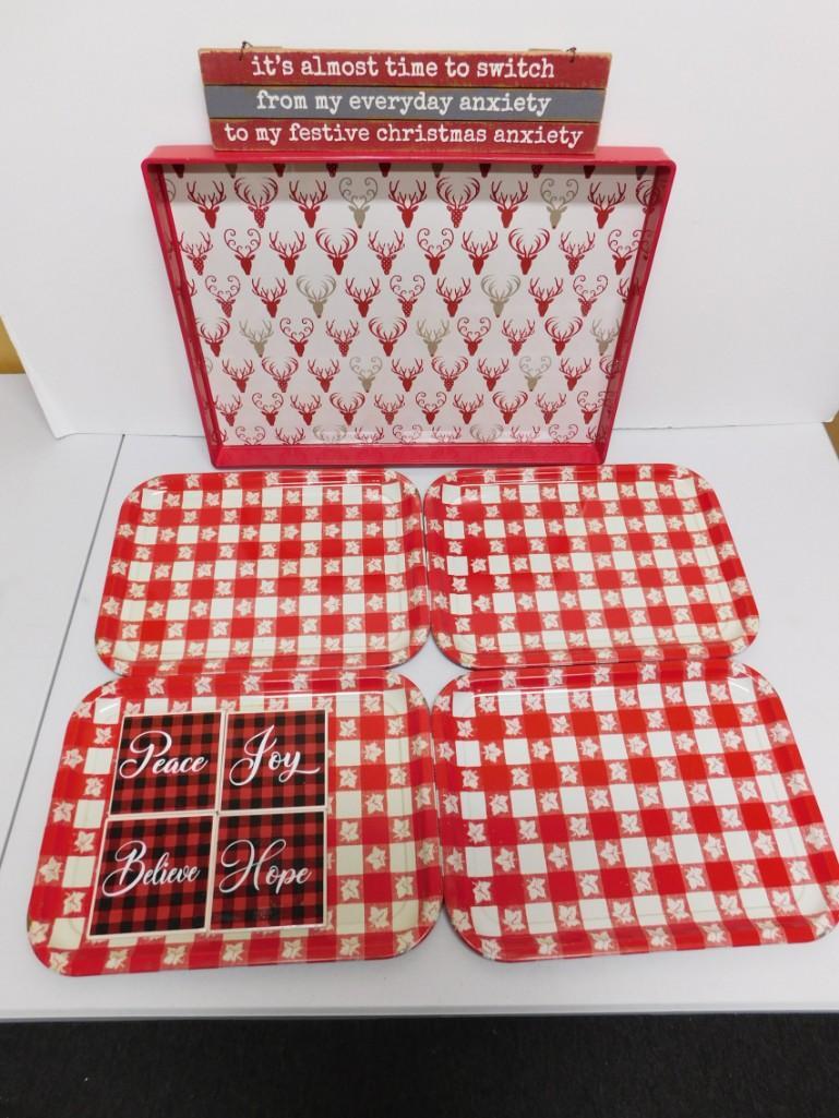 Christmas Trays and Coasters: Christmas Trays and Coasters