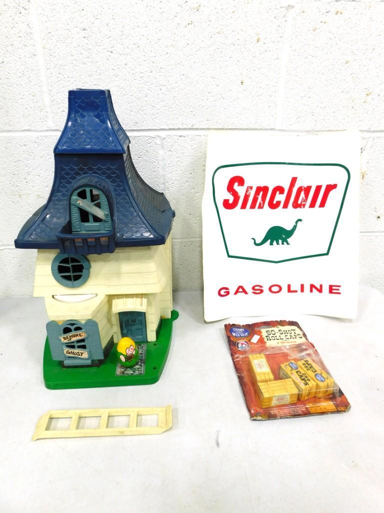 Toy Lot incl 1976 Hasbro Weebles Haunted House , etc: Toy Lot incl 1976 Hasbro Weebles Haunted House , etc
