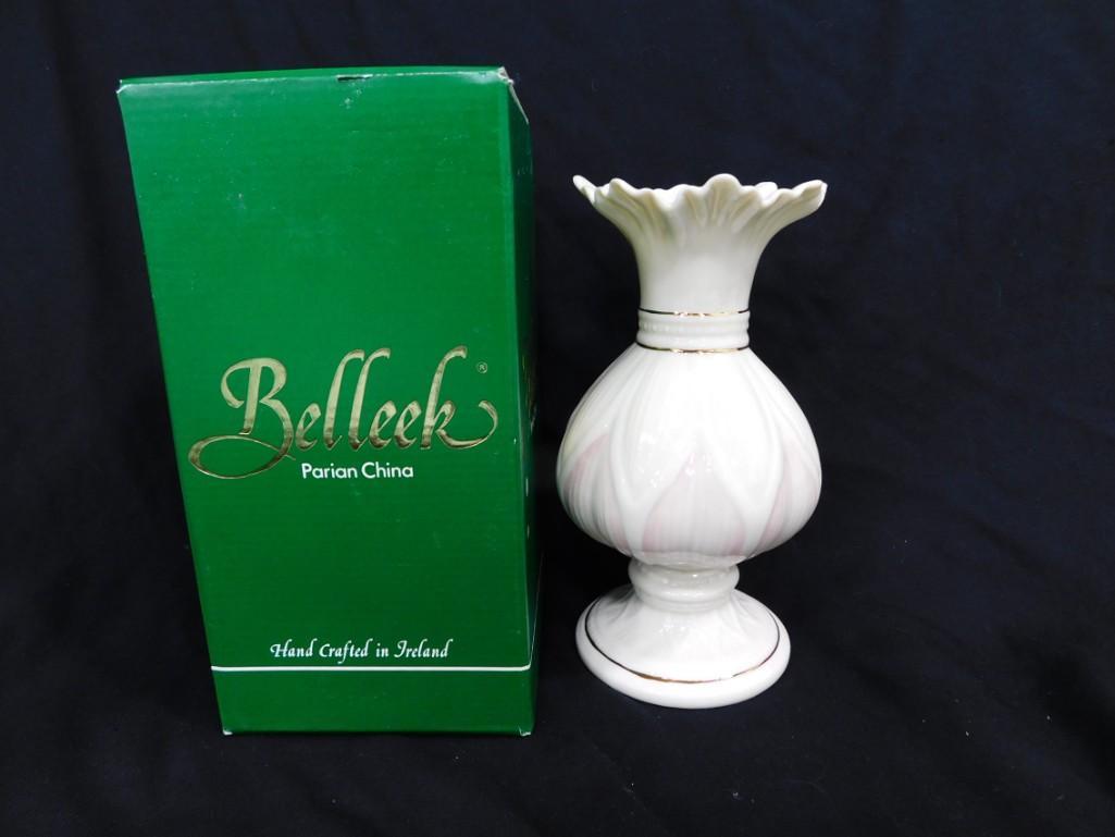 Belleek Parian China Vase Hand Crafted in Ireland with Original Box (1 of 4)