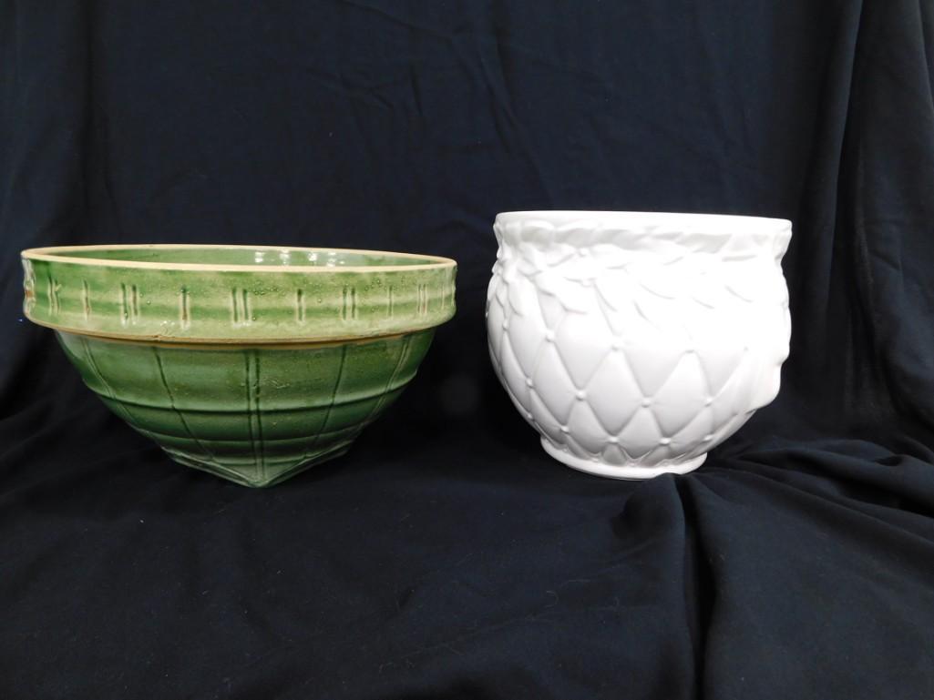 Vintage McCoy Pottery Vase and a Green Stoneware Bowl (1 of 7)