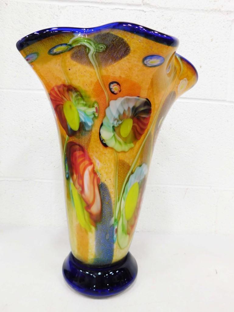 Dale Tiffany Art Glass Vase Approx 14" Tall: Dale Tiffany Art Glass Vase Approx 14" Tall