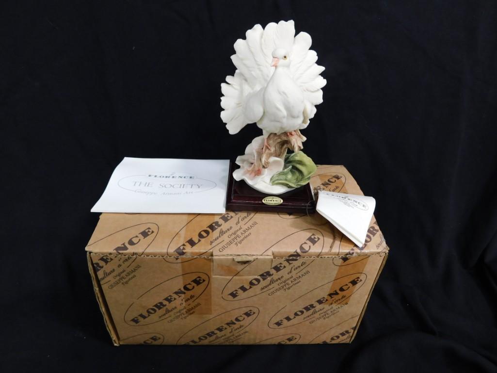 Giuseppe Armani Dove on Flowers 1354S Figurine in Original Box: Giuseppe Armani Dove on Flowers 1354S Figurine in Original Box