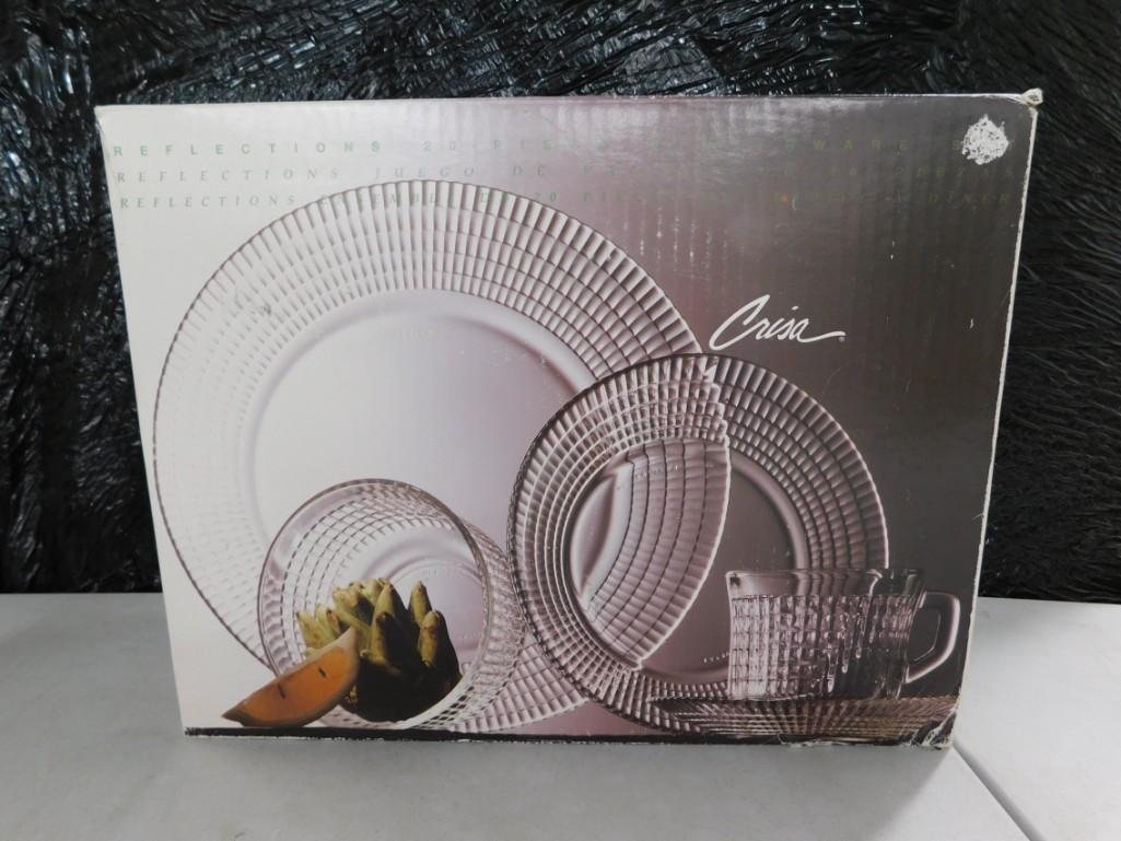 Crisa Reflections Dinnerware Set: Crisa Reflections Dinnerware Set