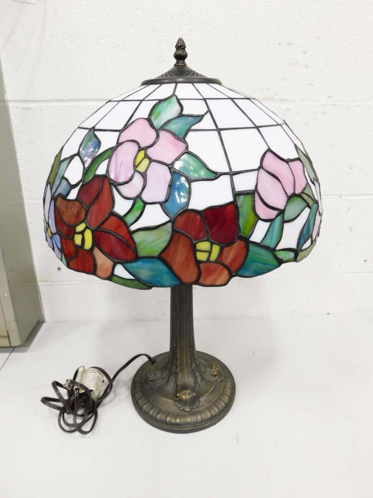 Stained Glass Lamp (1 of 5)