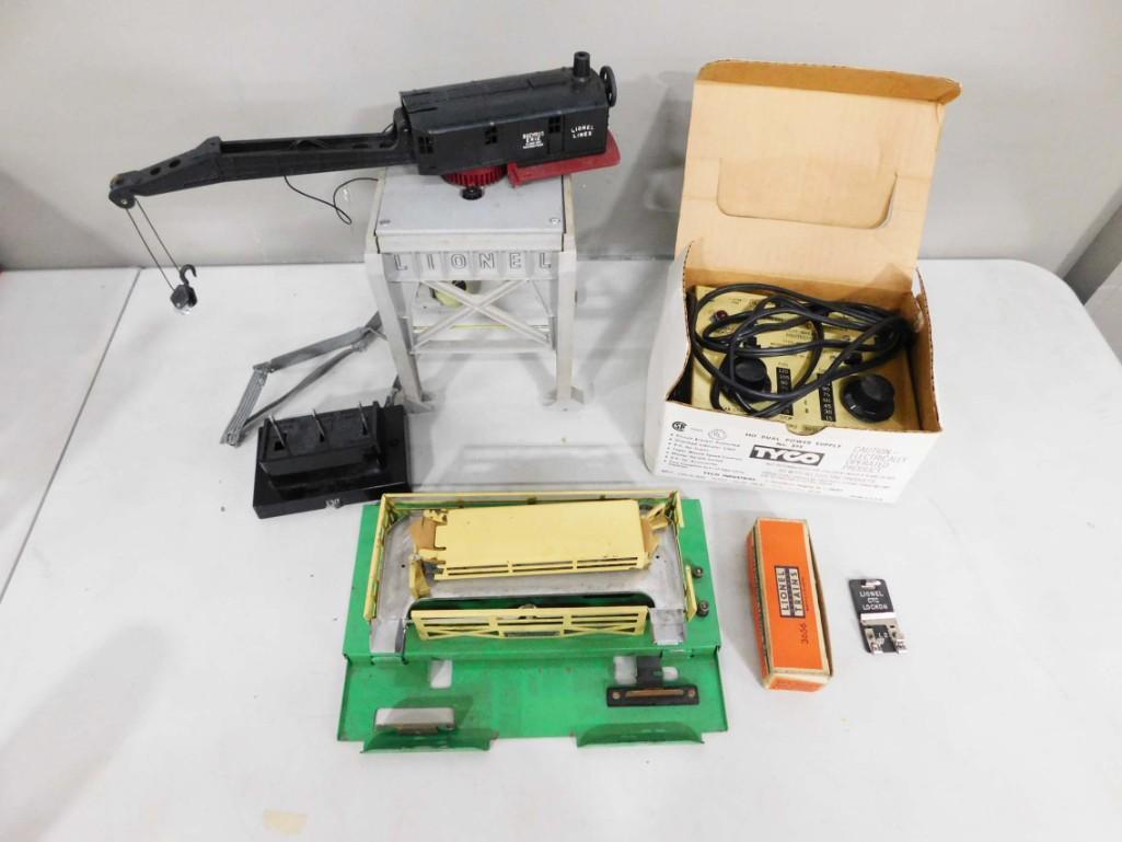 Lot of Model Railroad Accessories incl Lionel, Tyco, etc (1 of 10)