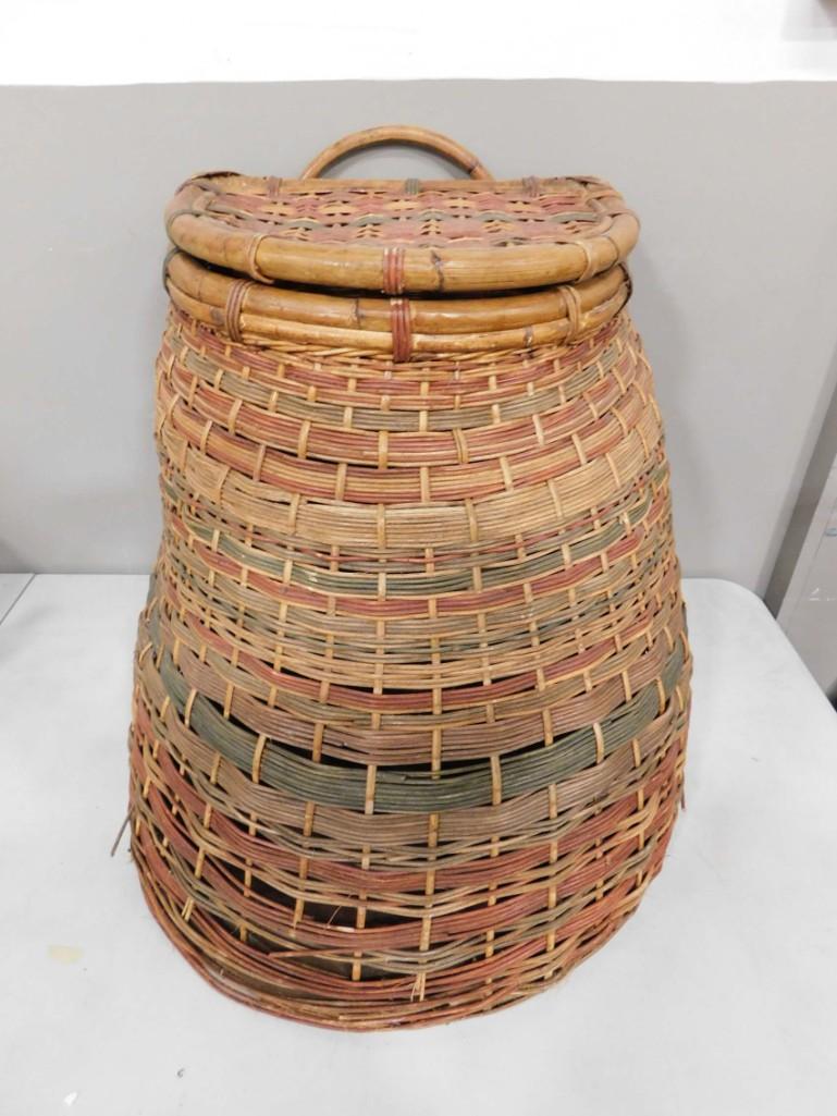 Large Vintage Wicker Basket (1 of 4)