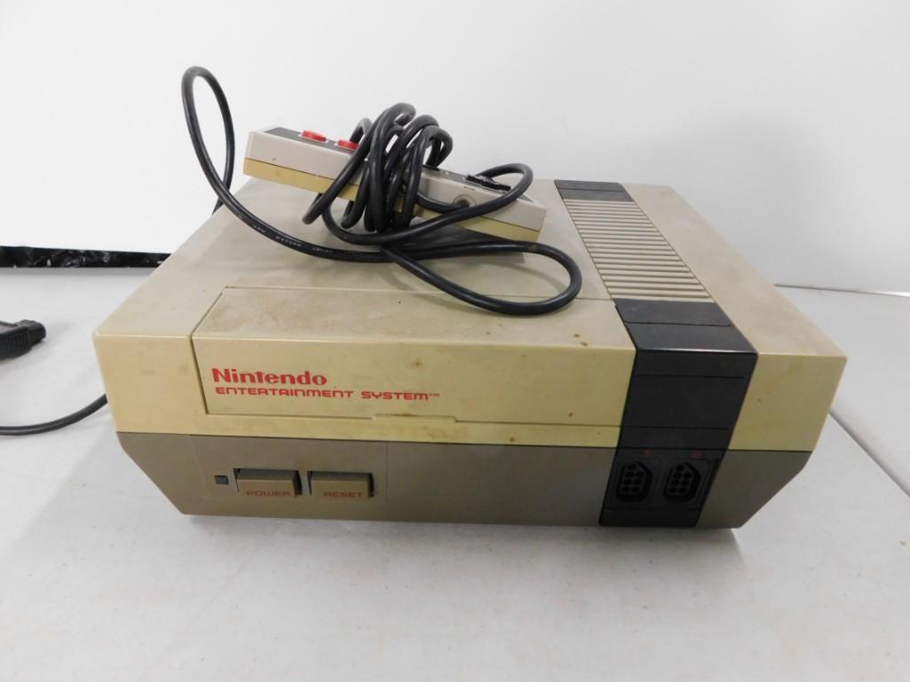 Nintendo Video Game System with 1 Controller and North & South Game (1 of 6)