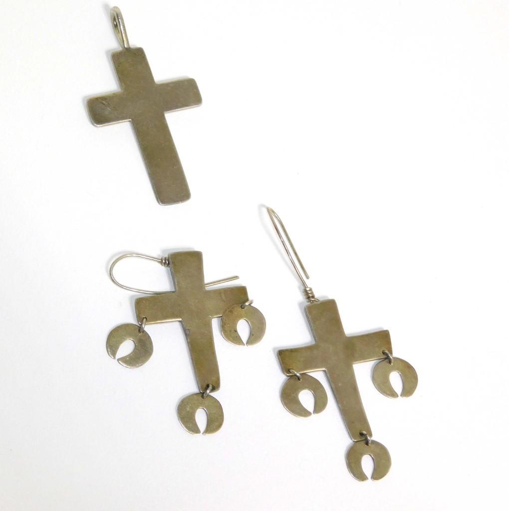 Richard Lindsay Sterling Cross Earrings & Pendant (1 of 7)