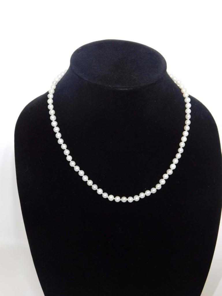 Pearl Necklace with 14K Clasp (1 of 4)