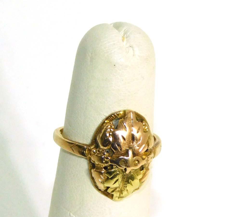 10k Gold Ring 1.8g (1 of 5)