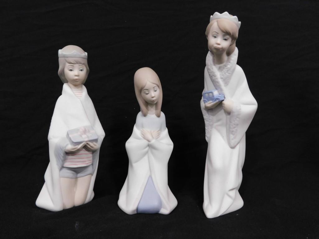3 Lladro Figurines incl King Melchior Matte #4673, Viring Mary Matte #4671, King Gaspar Matte #4674 (1 of 6)