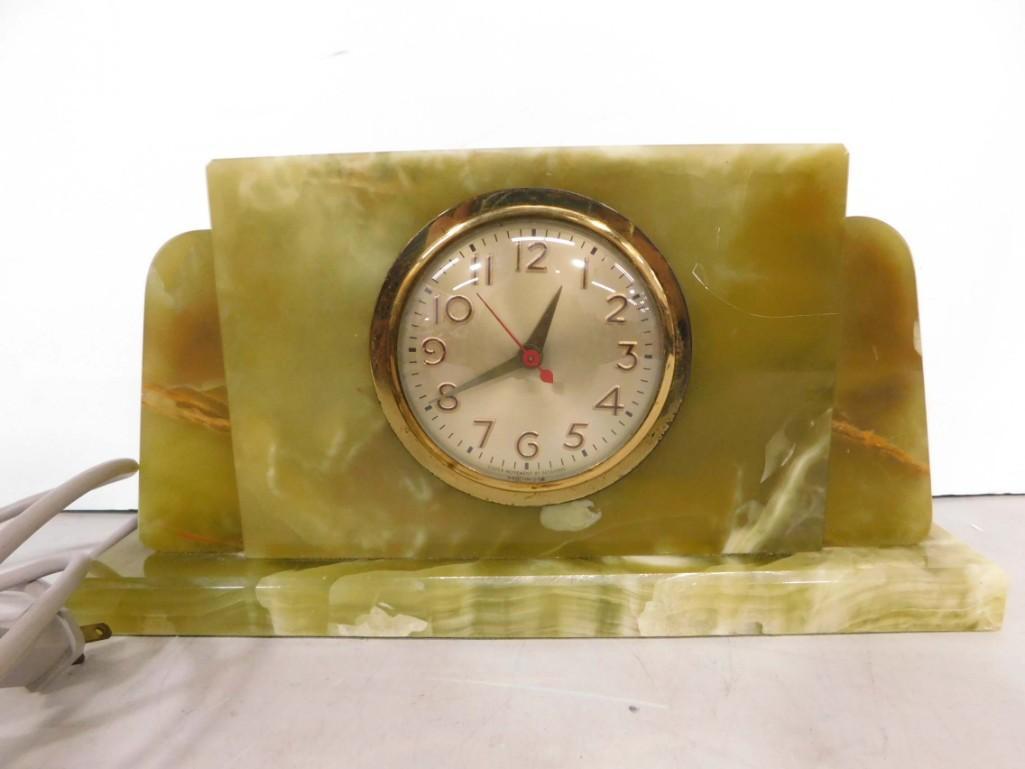 Vintage Onyx Mantle Clock Works (1 of 4)