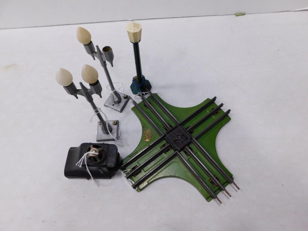 Vintage Model Train O Scale Accessories including Lionel (1 of 5)