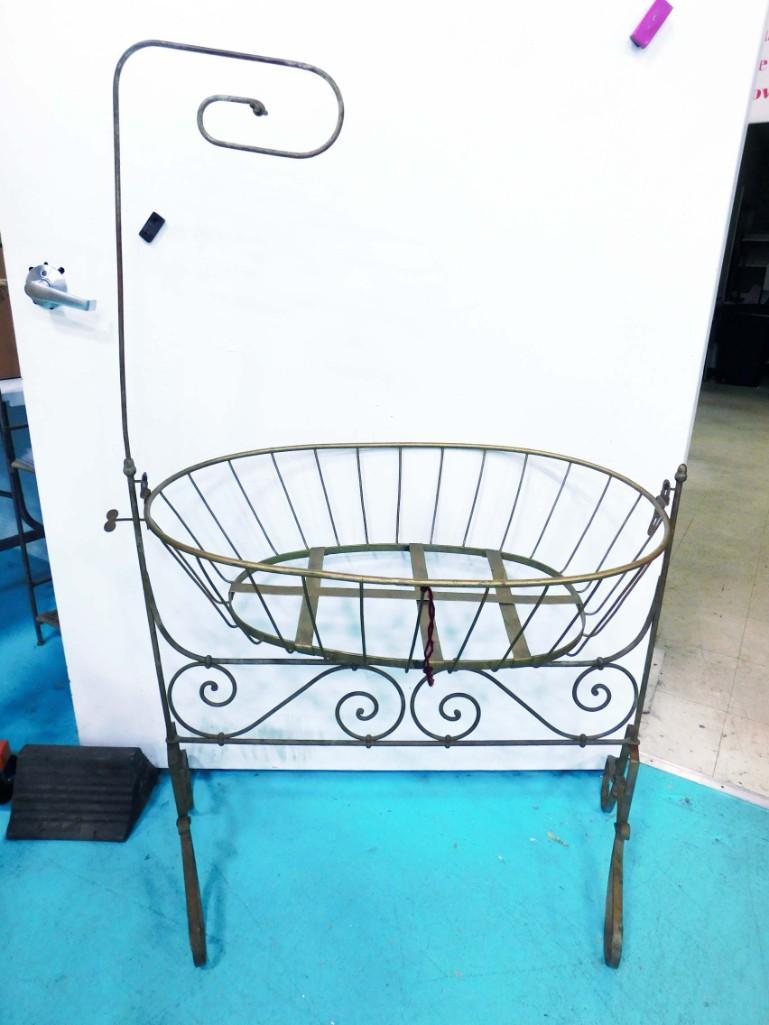 Vintage Metal planter or Baby Cradle (1 of 6)