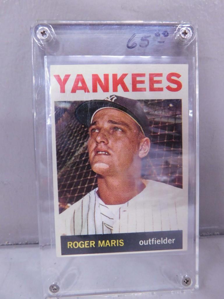Roger Maris Topps 225 Baseball Card (1 of 4)