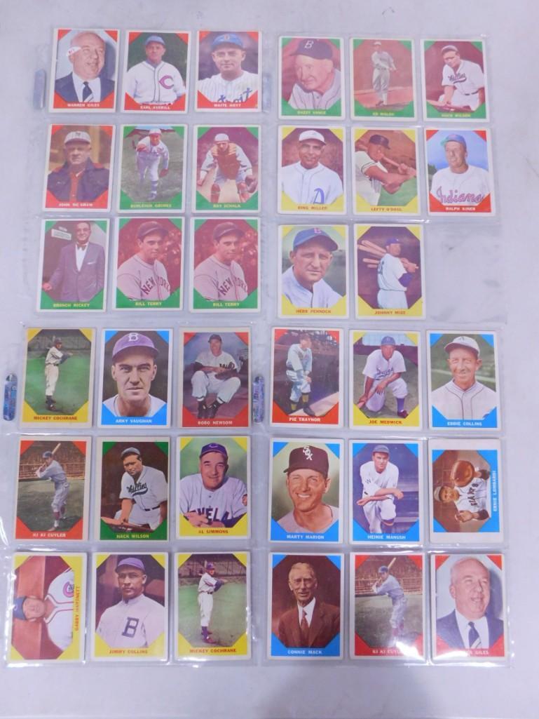 Large Lot of Vintage Baseball Cards - Baseball Greats (1 of 8)