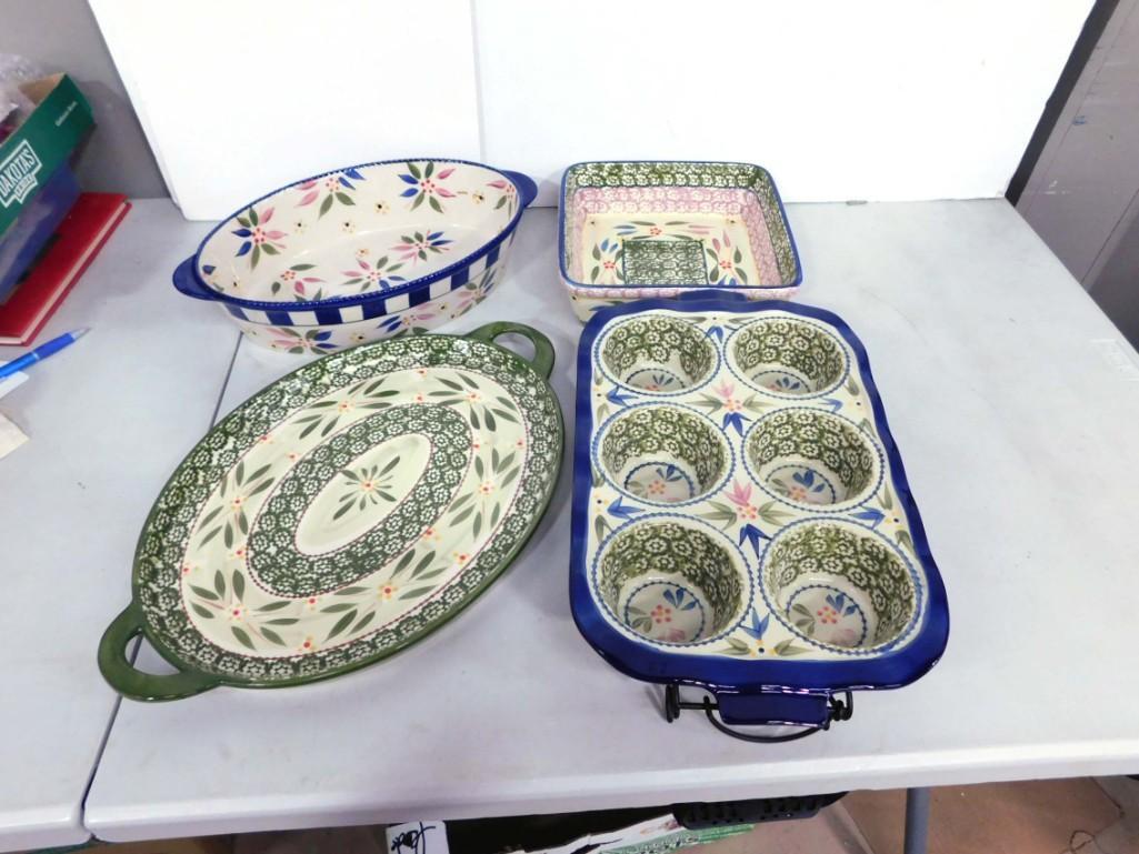 Temp-Tations Ovenware incl Muffin Pan, Square Baking Dish, Platter, Oval Baking Dish (1 of 12)
