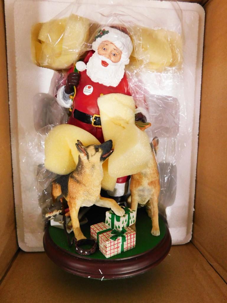 Danbury Mint Santa's German Shepherds Statue or Figure: Danbury Mint Santa's German Shepherds Statue or Figure